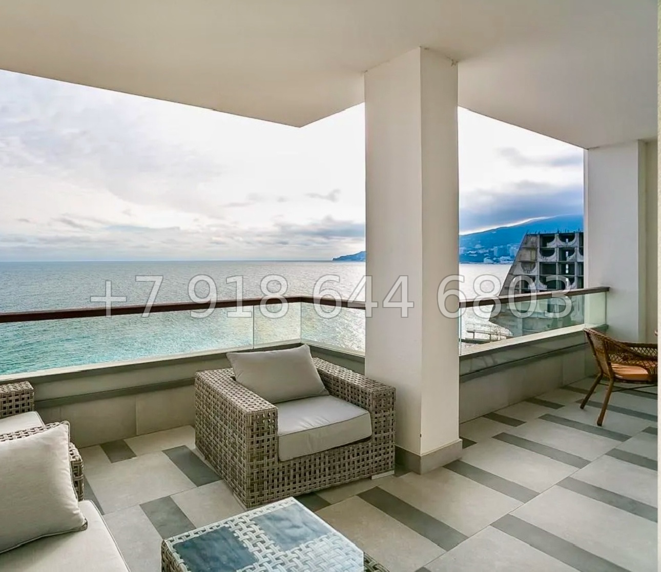 № 27 г Ялта . Квартира с видом на море у моря - миниатюра 5