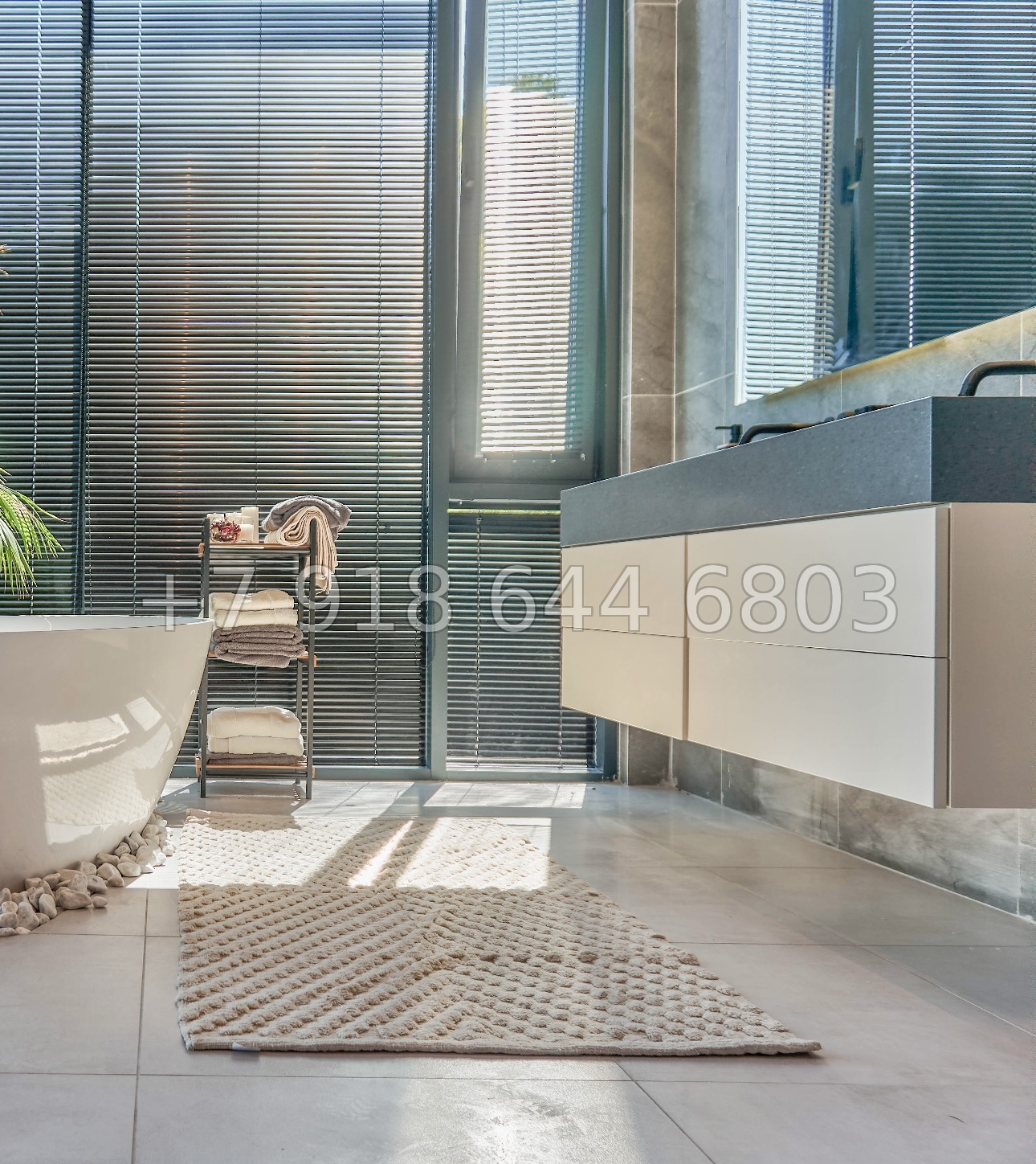 № 13 В. Современный дом с бассейном в Адлере с ремонтом и техникой  - миниатюра 47