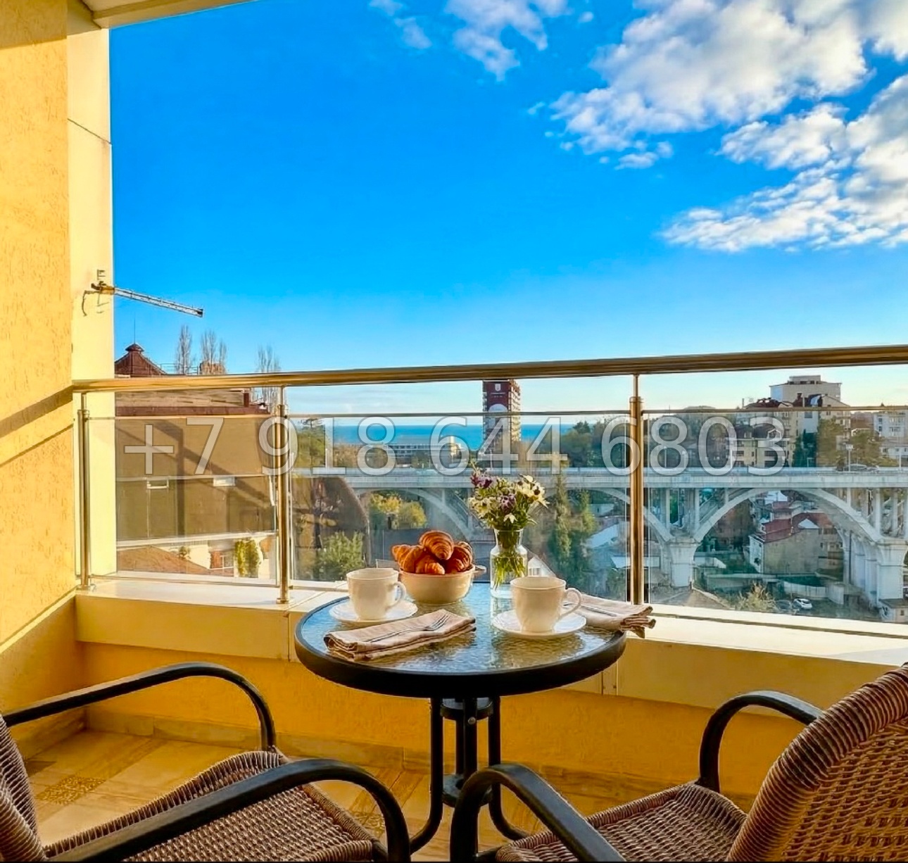 № 489 р. Двухкомнатная в центре города Сочи квартира  - миниатюра 2