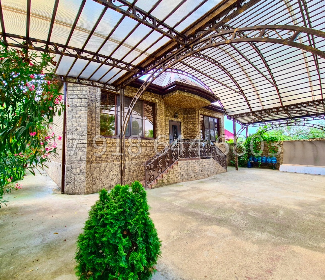 № 143 А. Дом с ремонтом в Адлере  - миниатюра 1