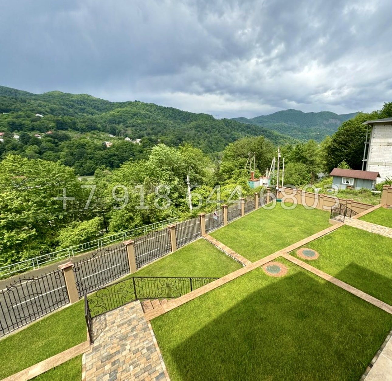 № 77 Б. Два дома в Сочи  - миниатюра 10