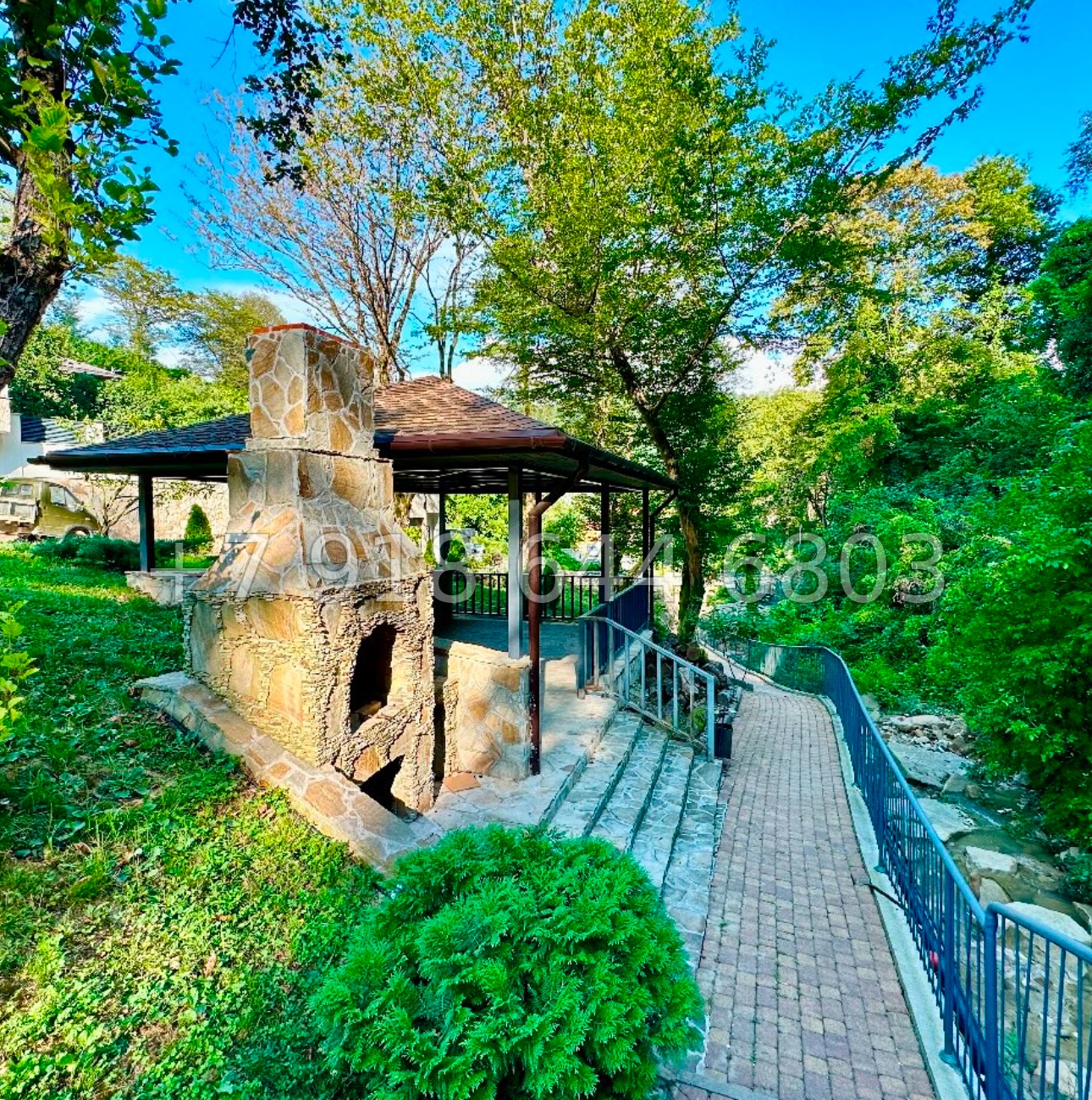 № 67 в. Дом в дорогом коттеджном посёлке в Адлере  - миниатюра 26