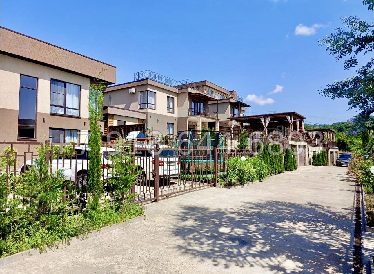 № 19 Б. Два дома с ремонтом в Адлере  - миниатюра 10