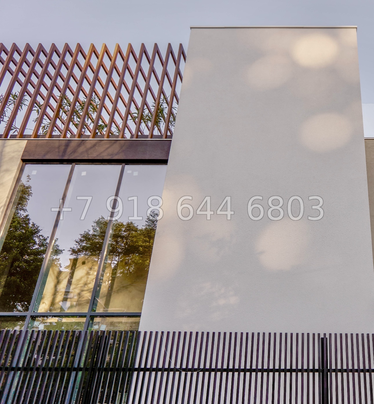 № 13 В. Современный дом с бассейном в Адлере с ремонтом и техникой  - миниатюра 45