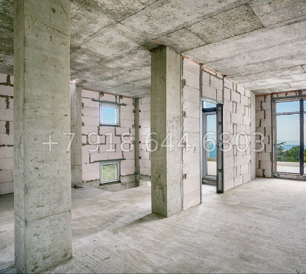 № 11 н. Таунхаусы в Ялте с видом на Чёрное море  - миниатюра 16