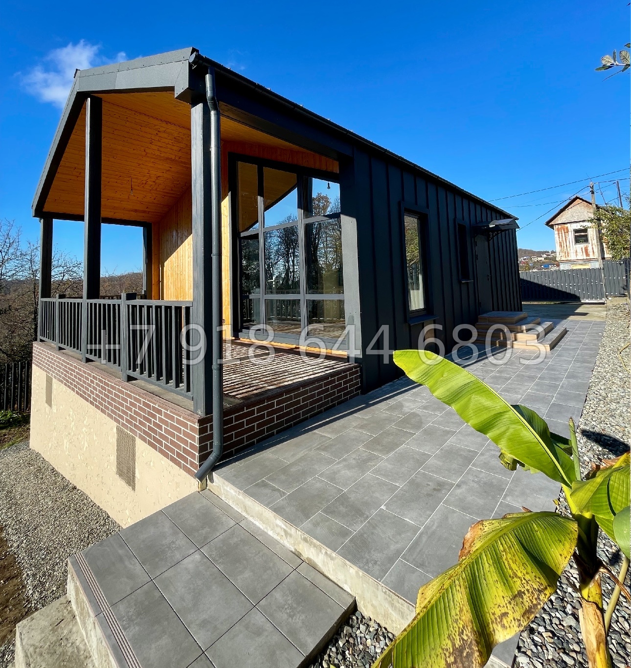 № 52А. Дом в Адлере в стиле Барнхаус с ремонтом под ключ  - миниатюра 1