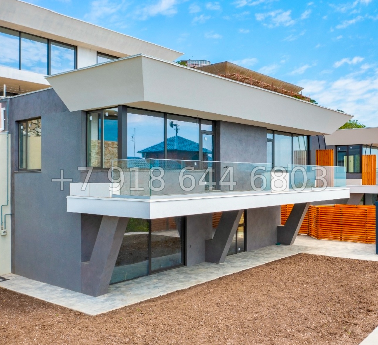 № 1н. Дом в Ялте. Современный и стильный Хайтек  - миниатюра 2