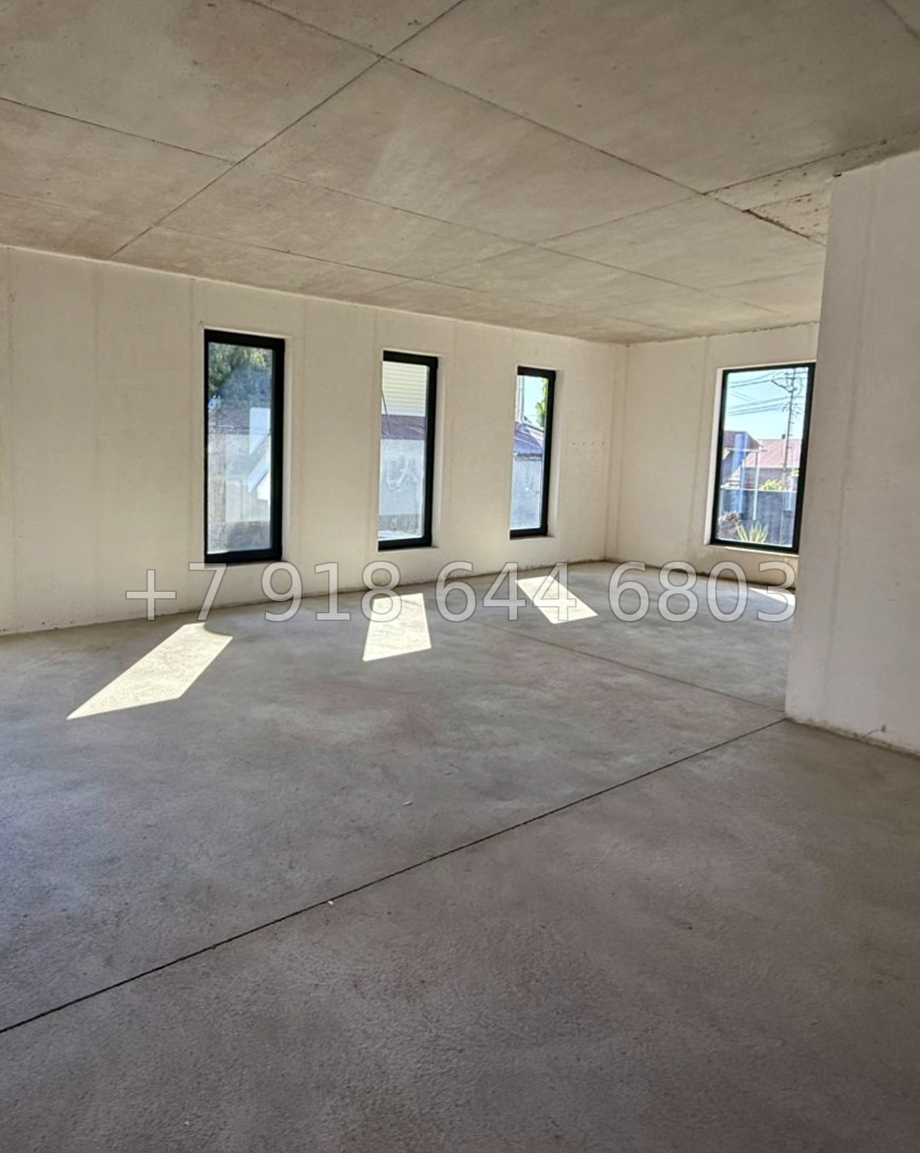 № 25 Б. Дом с бассейном в Адлере  - миниатюра 11