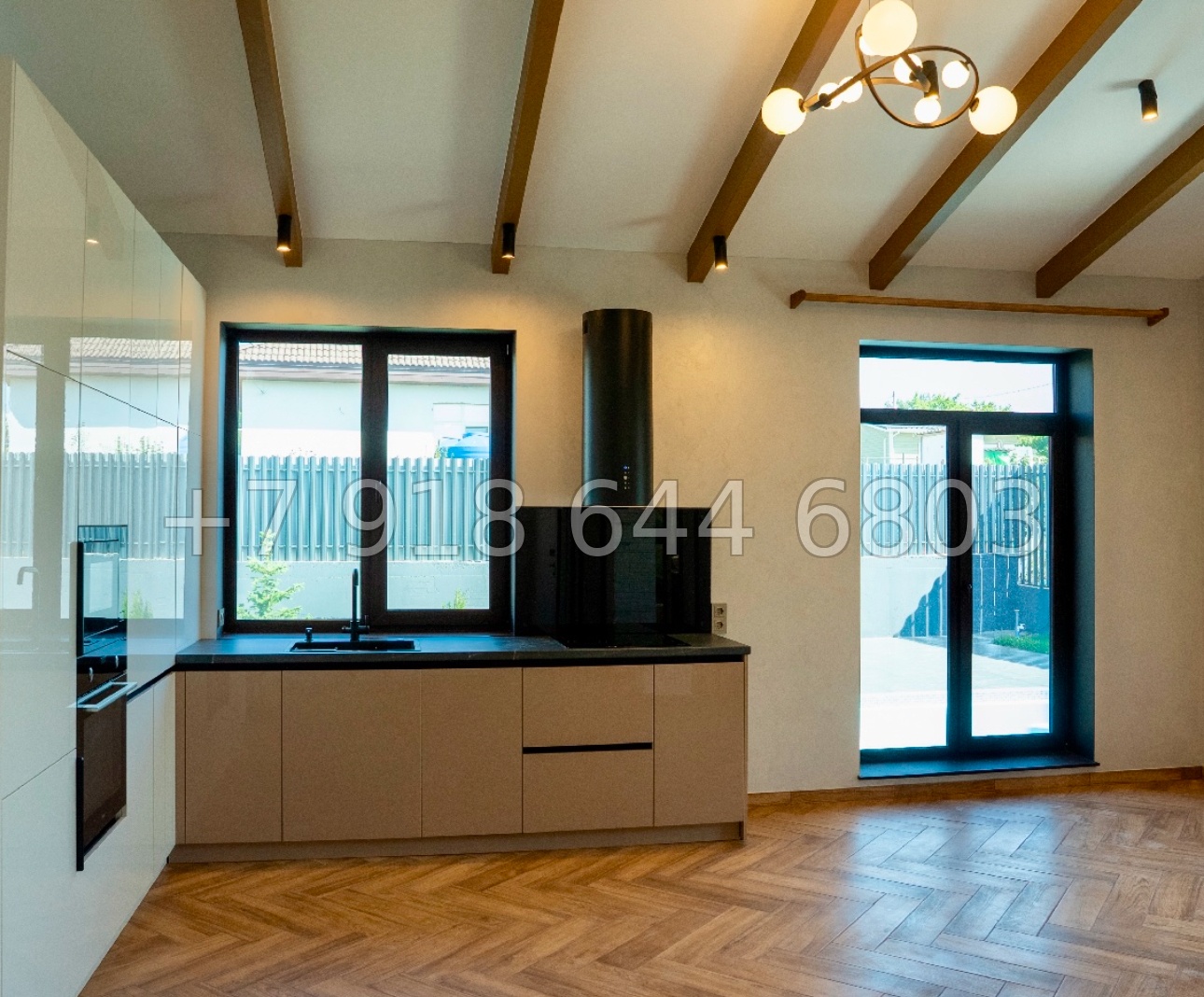 № 12 н. Дом с бассейном и современным ремонтом в Севастополе  - миниатюра 10