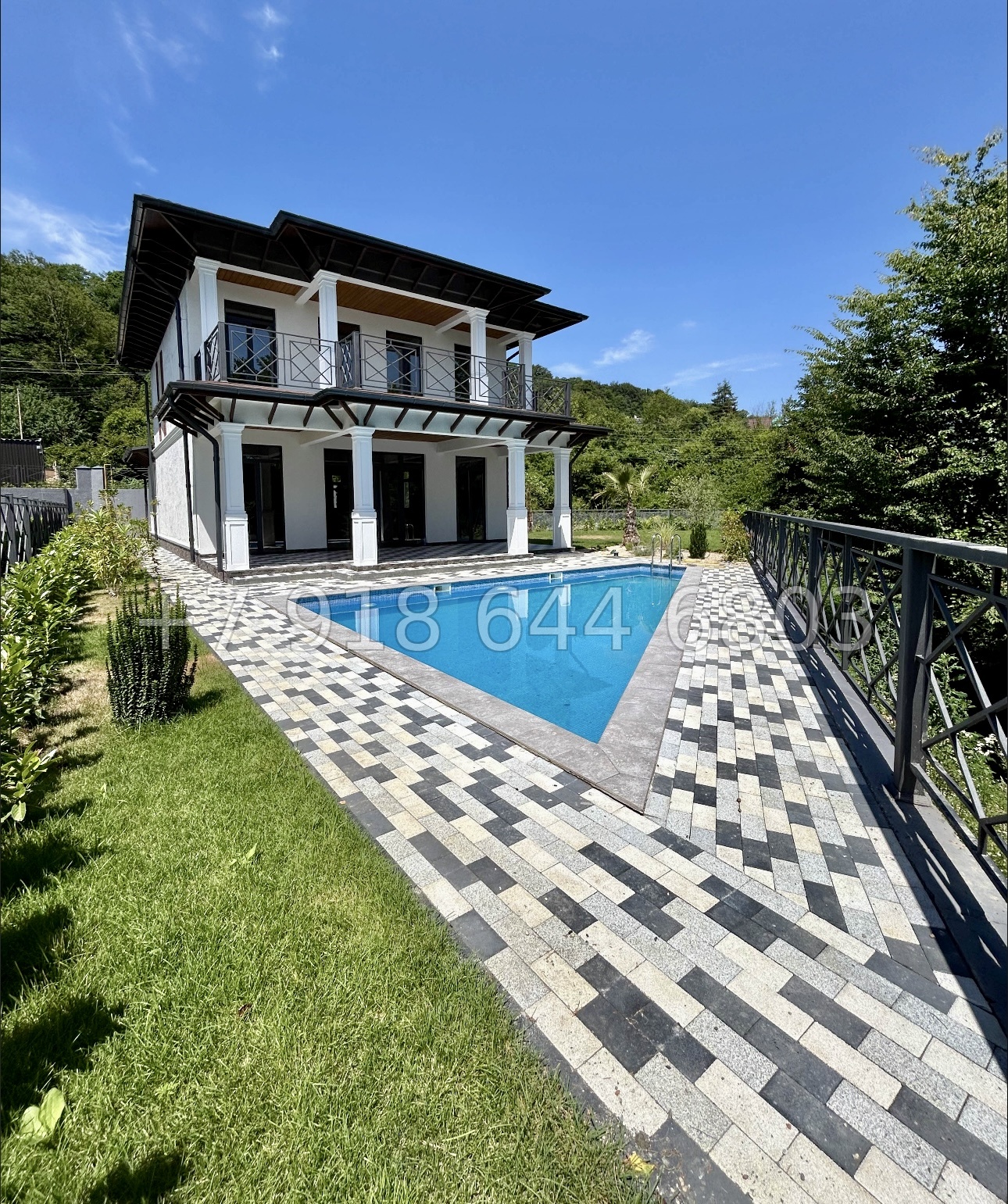 № 32 Б. Три дома с роскошными видами в Сочи  - миниатюра 4