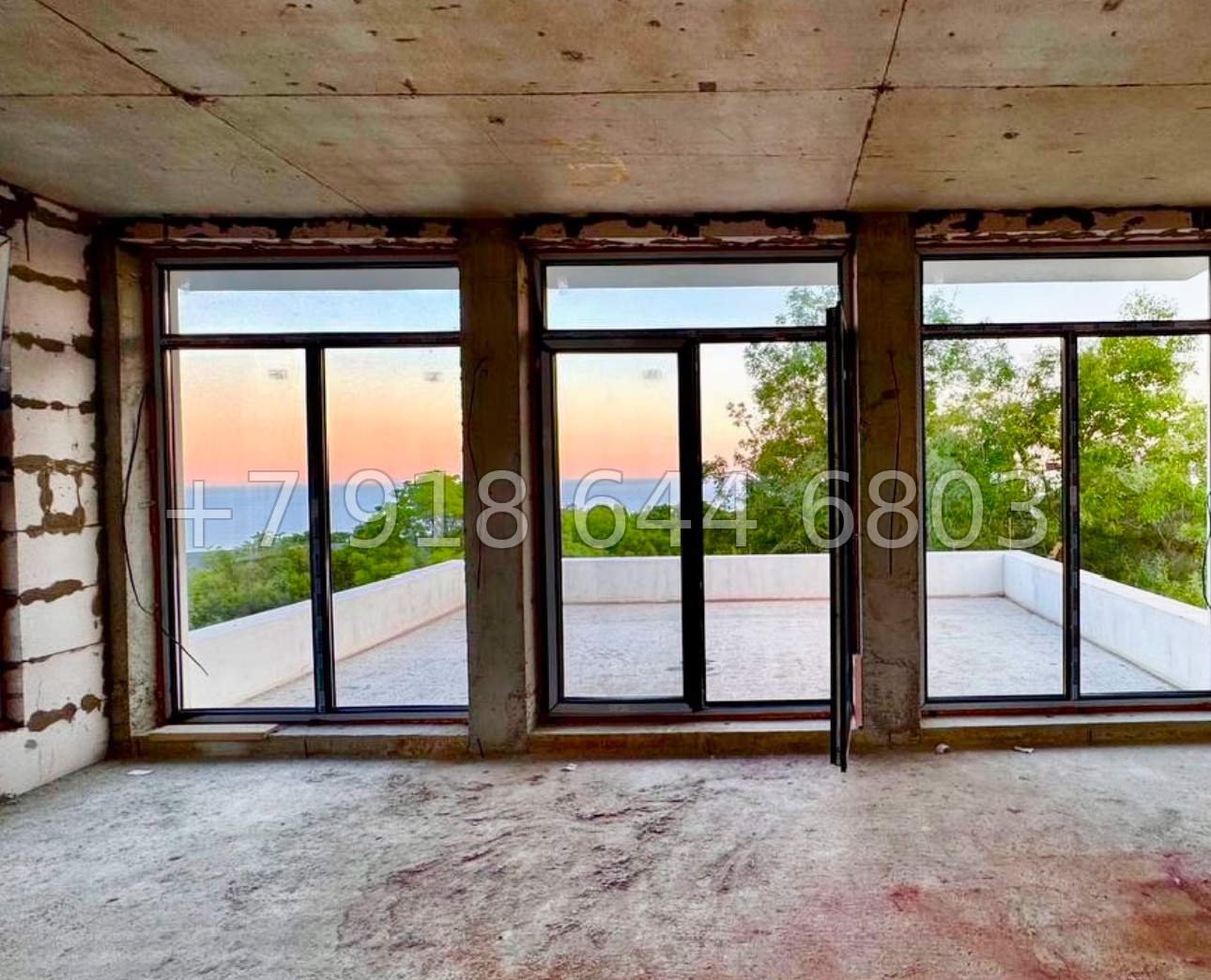 № 7 н. Дом в Ялте с гаражом и с видом на Чёрное море  - миниатюра 18