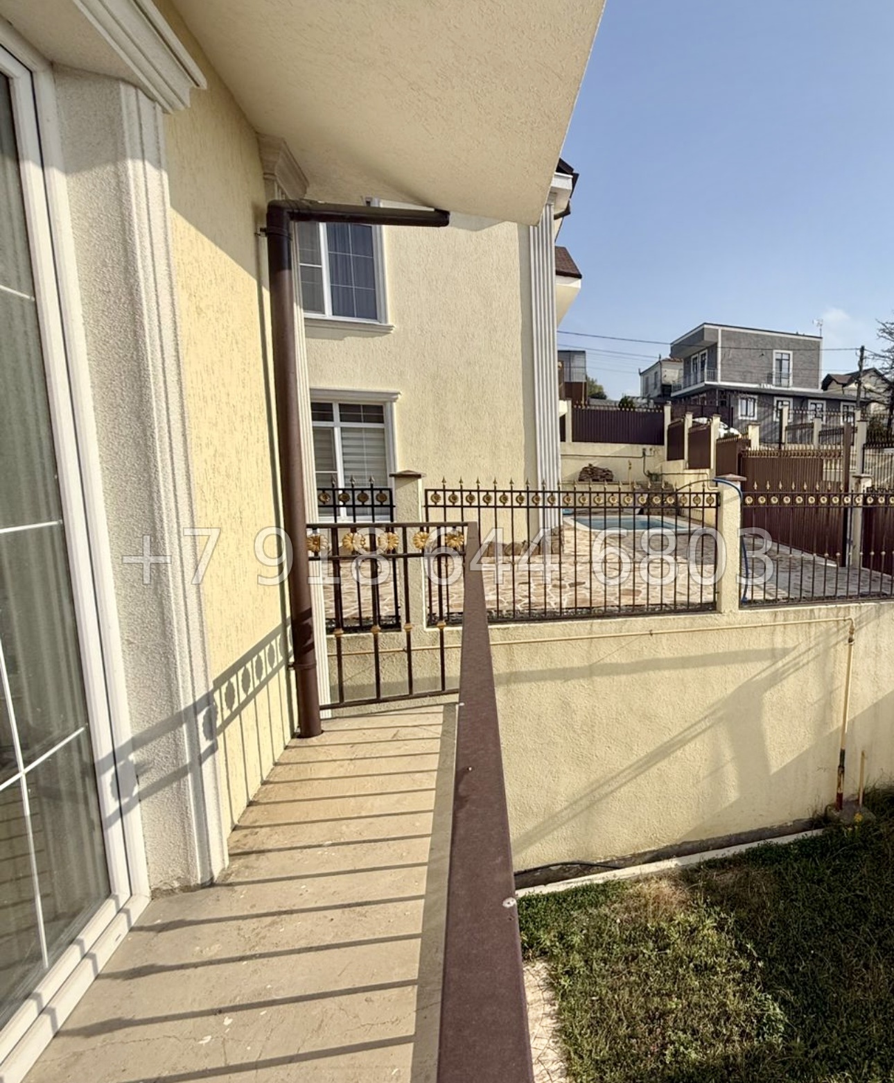 № 15 А. Дом у школы в Адлере  - миниатюра 19