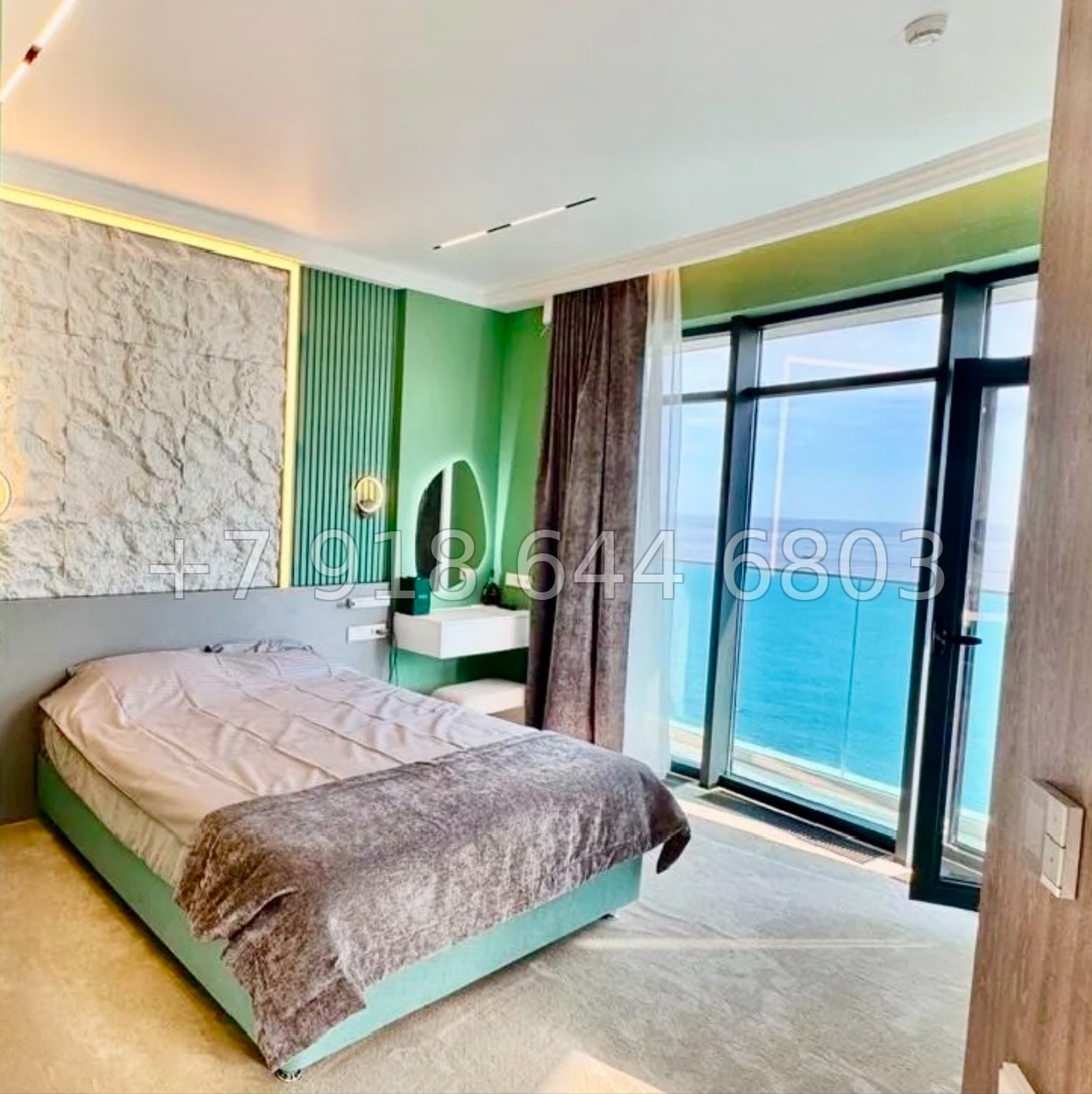 № 54 г. Центр Ялты. АК Sky Plaza 3. Апартаменты на море - миниатюра 3