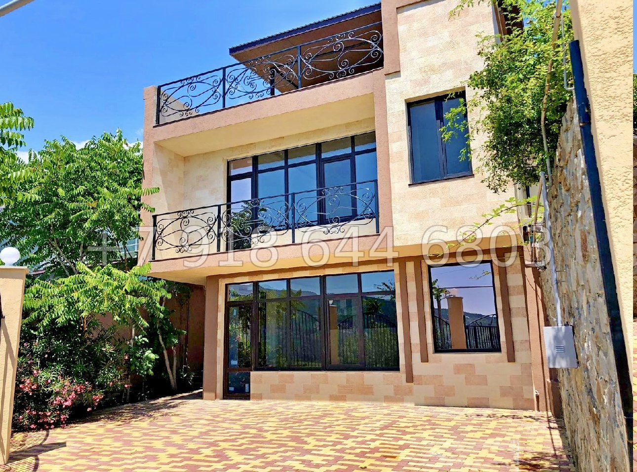 № 2 н. Дом в Ялте . Стильный и дорогая отделка фасада  - миниатюра 2