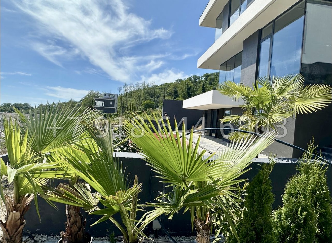 № 18 В. Два роскошных дома с бассейном и с прямым видом на море в Сочи  - миниатюра 12