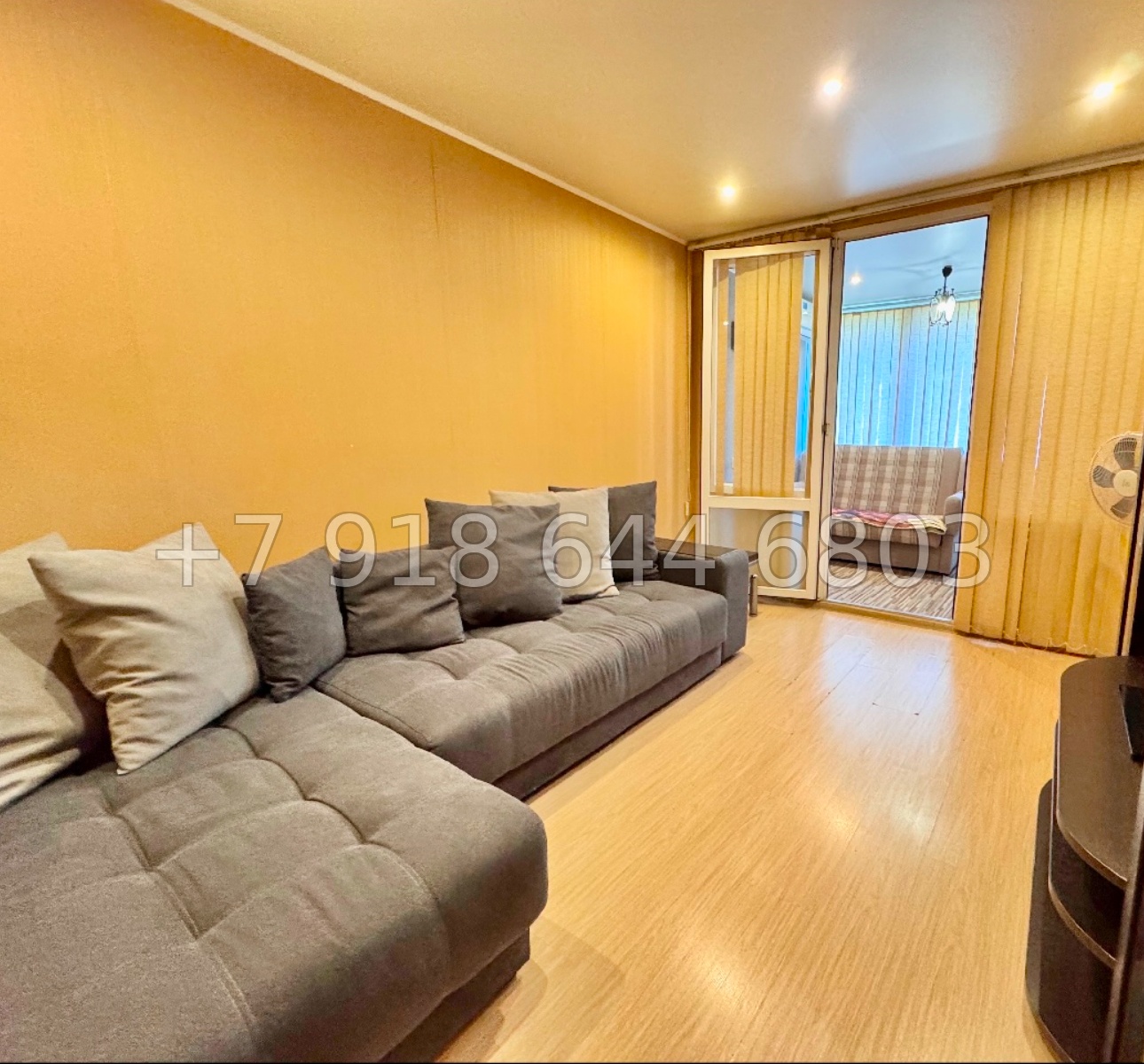 № 451 р. Двухкомнатная в центре города Сочи  - миниатюра 1