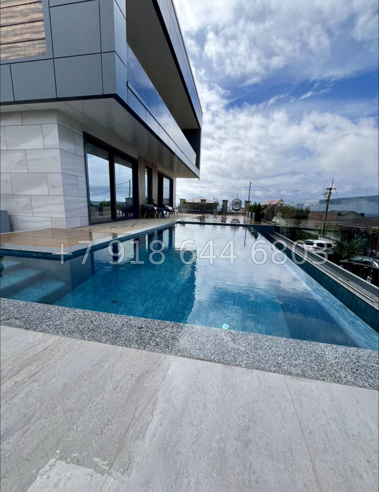 № 32 М. Современный коттедж с бассейном в Адлере  - миниатюра 17