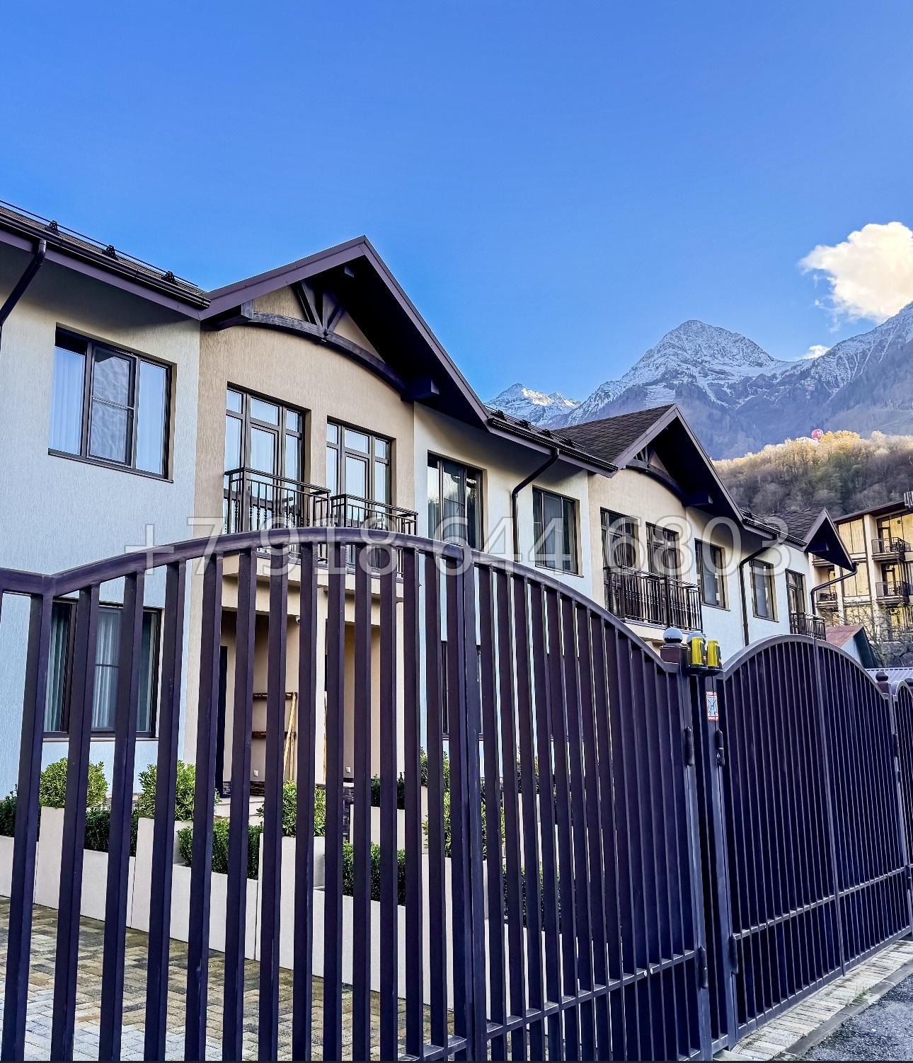 № 8 В. Таунхаусы на Красной Поляне в Сочи  - миниатюра 9