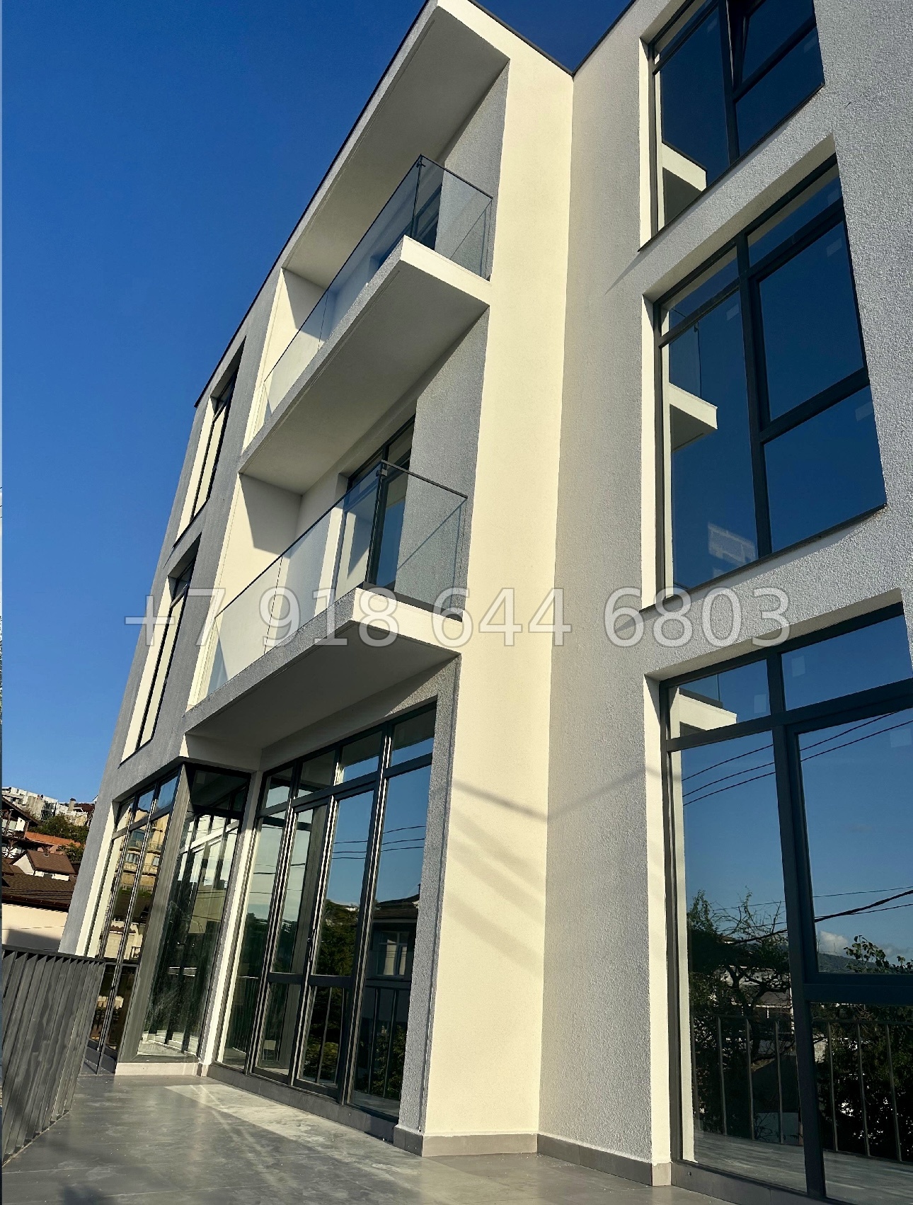 № 92 Б. Дом в центре города Сочи  - миниатюра 8