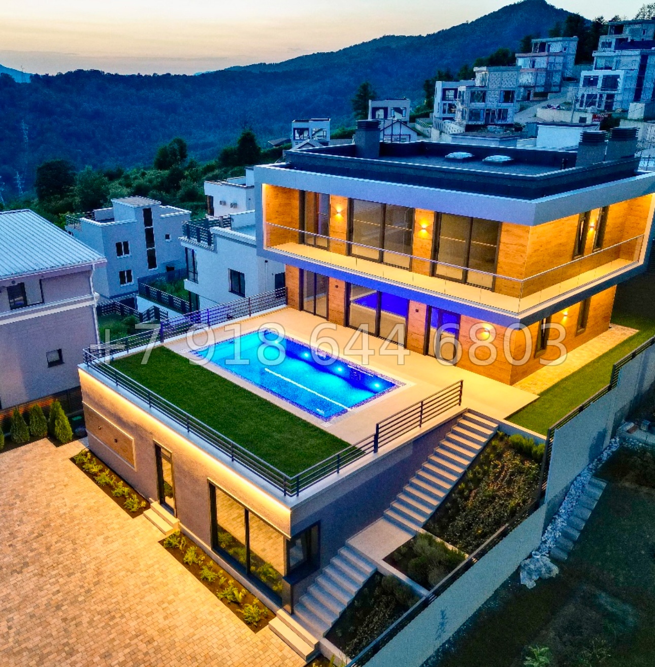 № 144 Б. Два дома в Адлере  - миниатюра 2