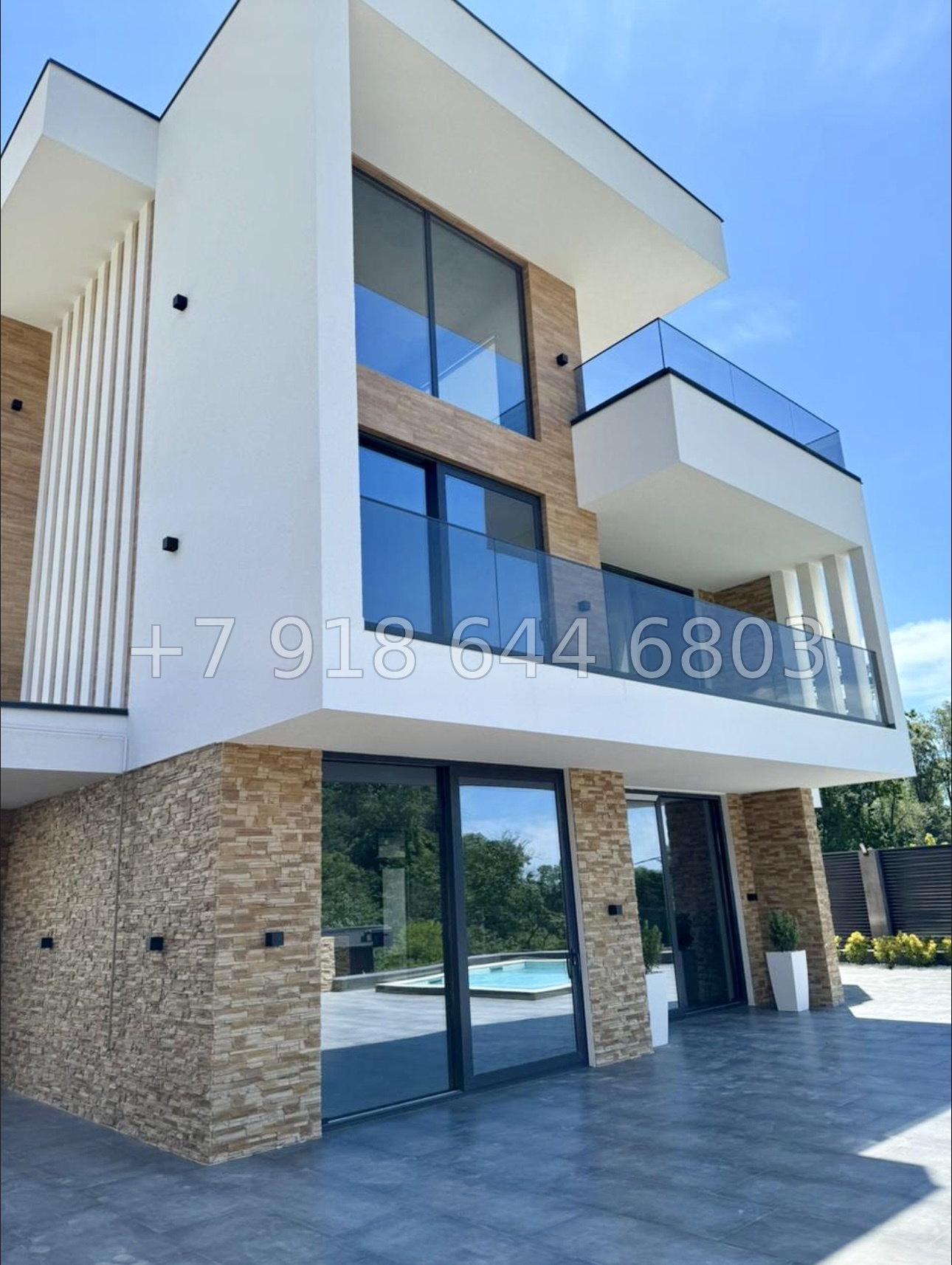 № 9 В. Дом с бассейном в городе Сочи  - миниатюра 4