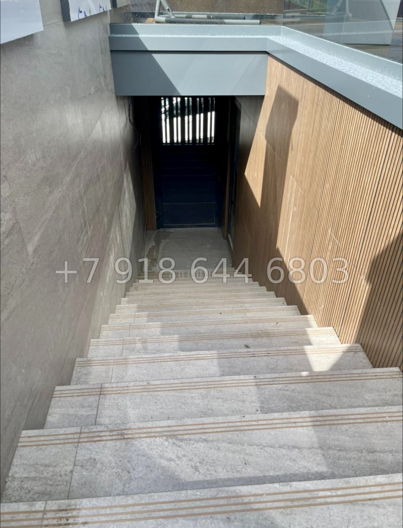 № 32 М. Современный коттедж с бассейном в Адлере  - миниатюра 24