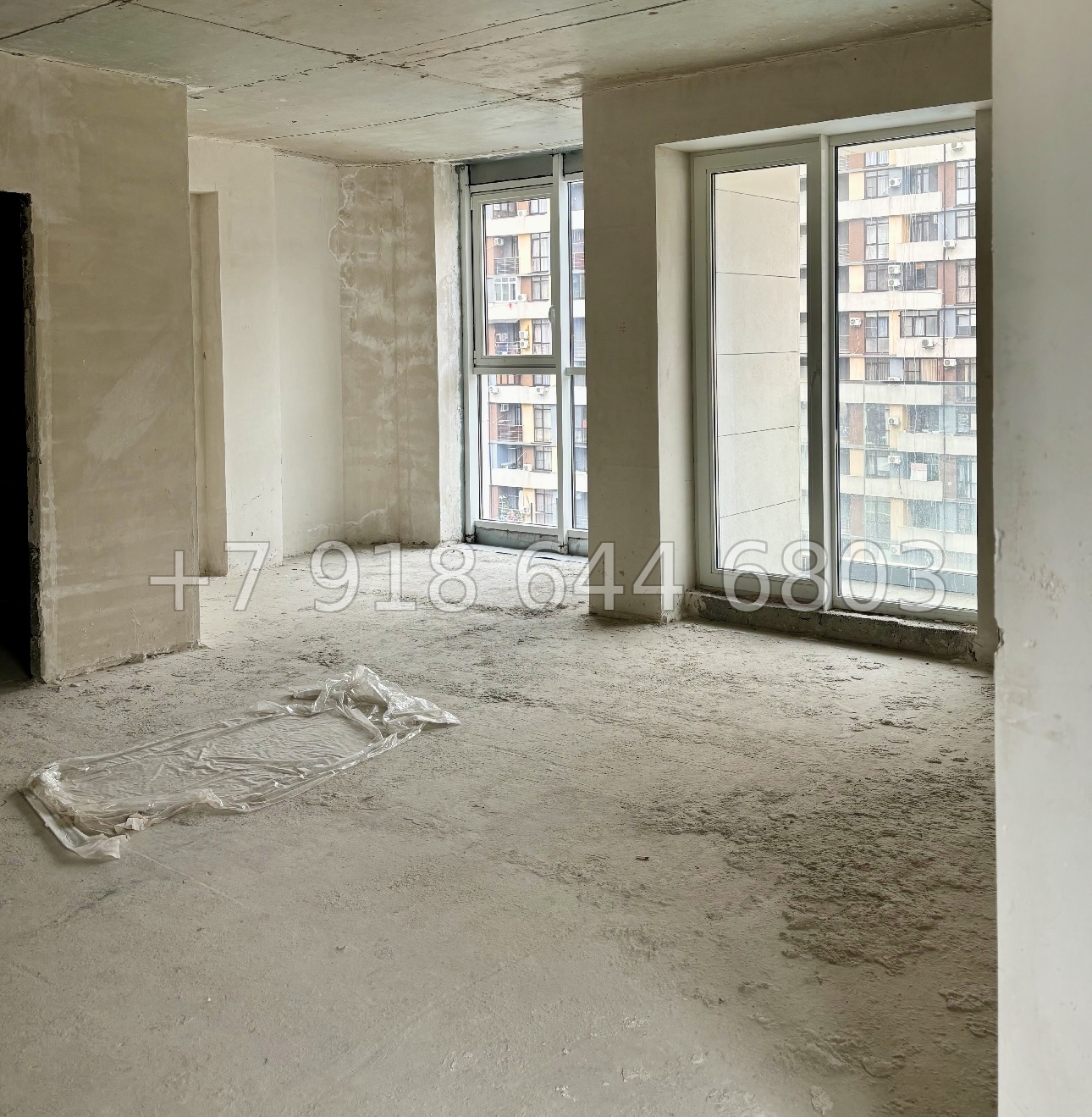 № 541 р. Квартира с видом на бассейн у моря - миниатюра 16