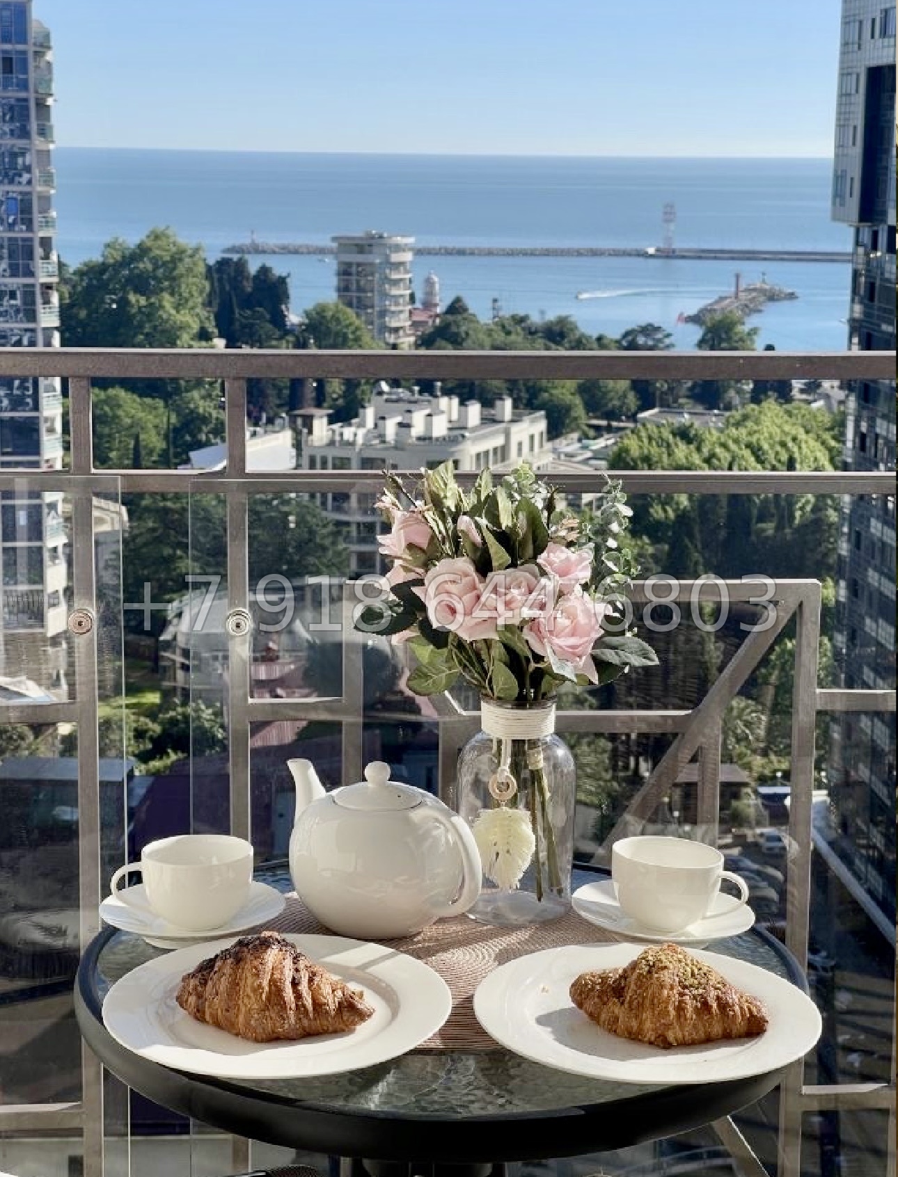 № 565 р. Квартира в самом центре города Сочи  - миниатюра 6