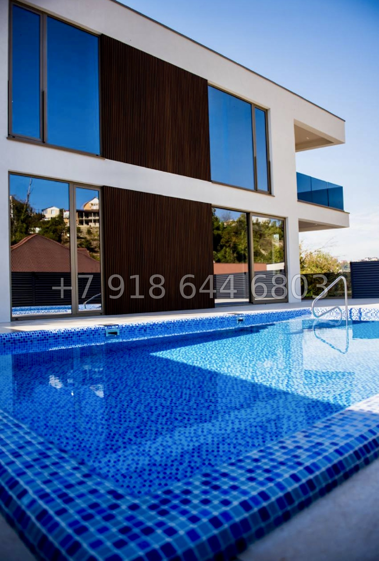 № 36в. Дом с бассейном в центре города Сочи  - миниатюра 2