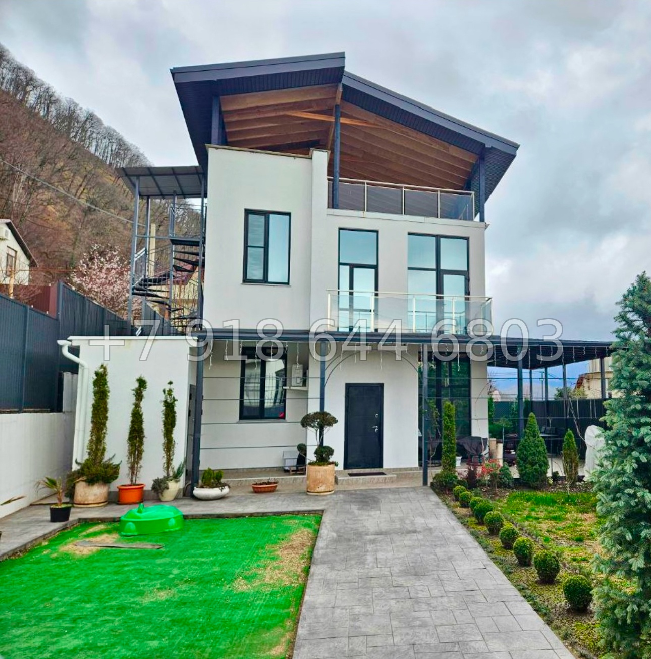 № 207 Б. Дом в Центральном районе города Сочи с ремонтом  - миниатюра 1