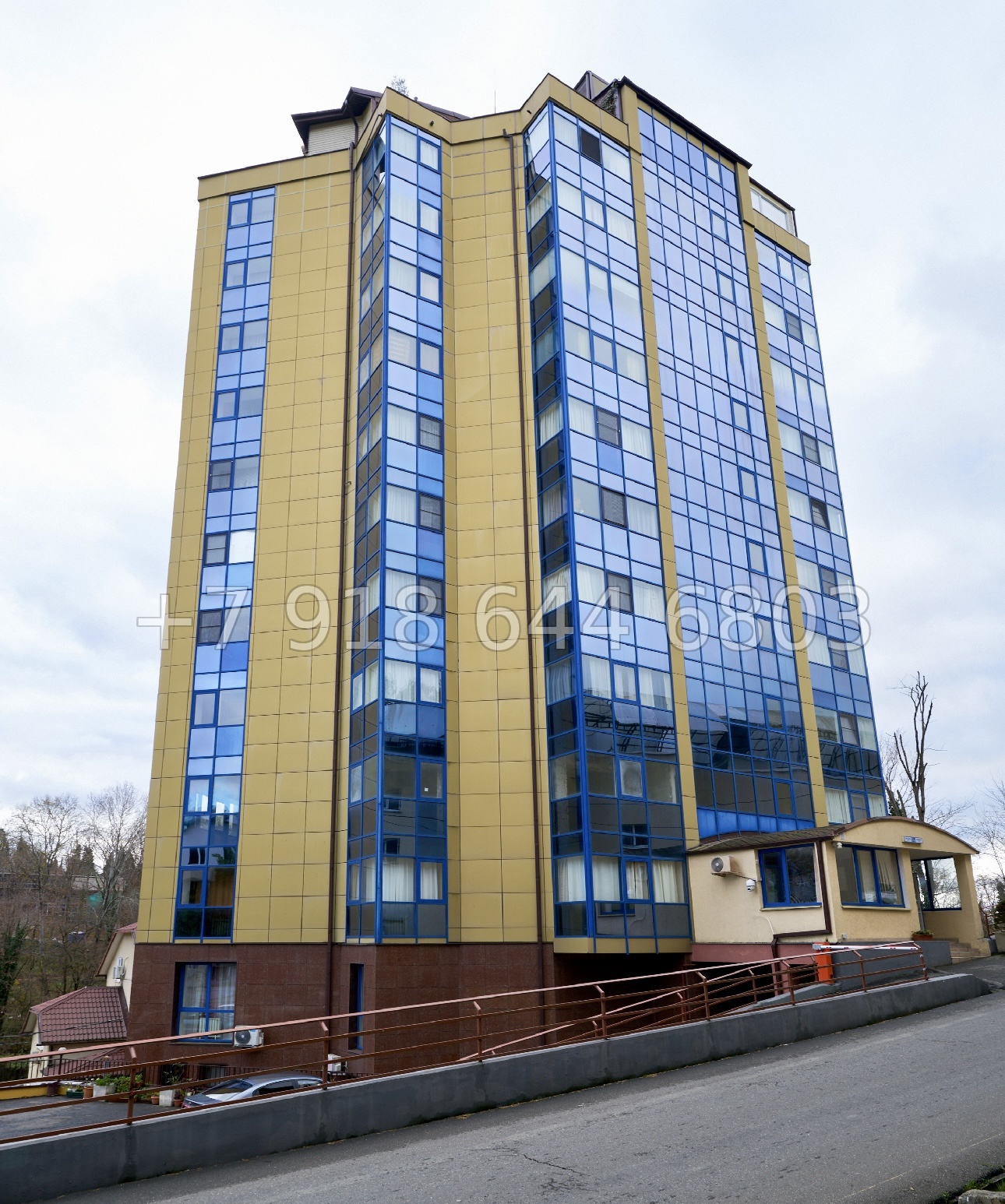 № 47р. До моря 3 минуты пешком. Огромная квартира в Сочи - миниатюра 23