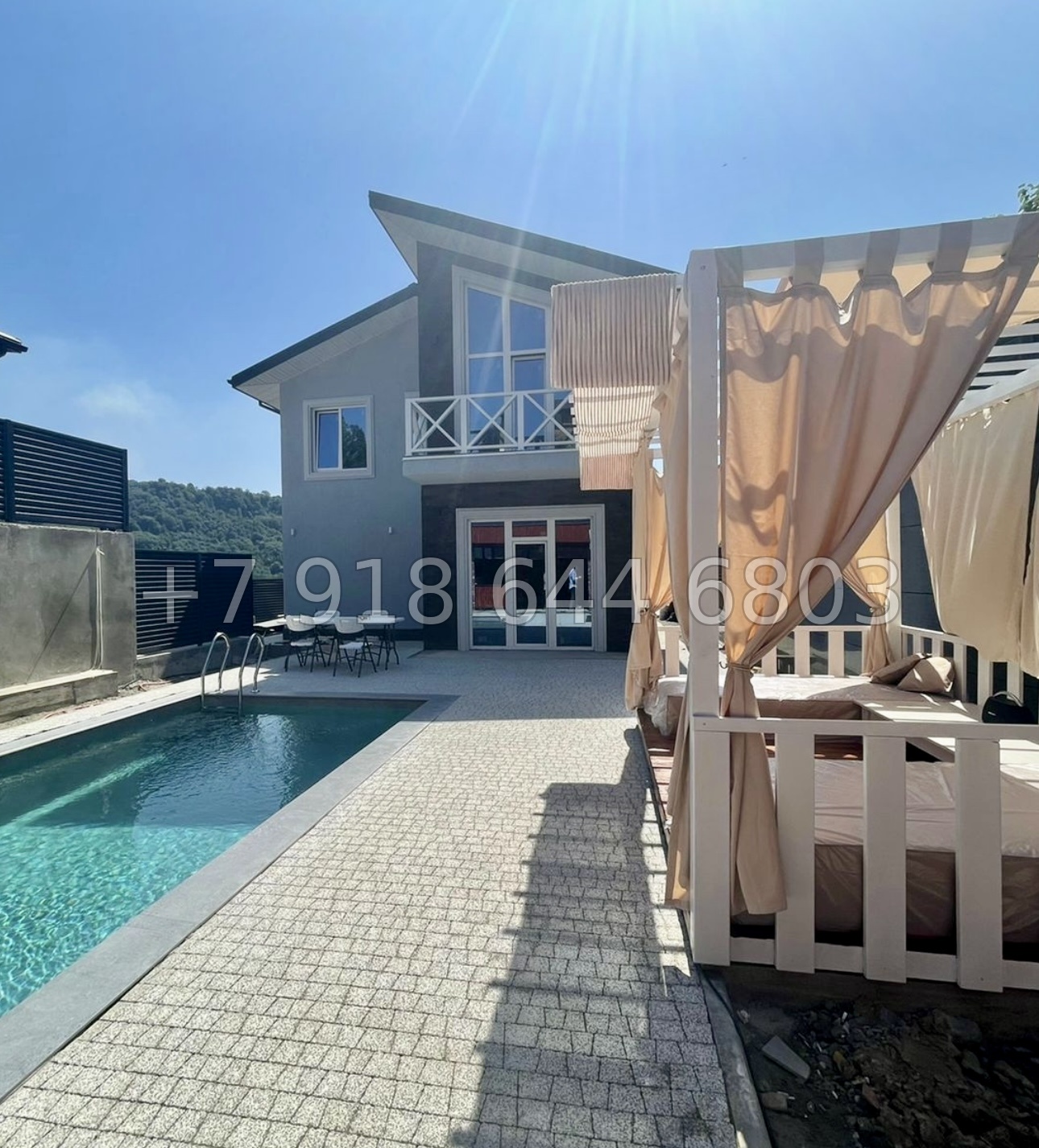 № 60 Б. Отличный дом с большим участком земли в Адлере с бассейном  - миниатюра 1