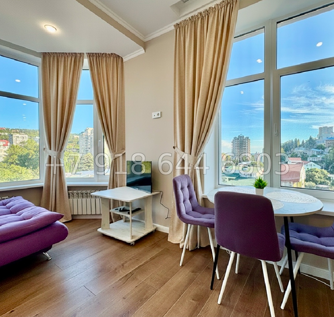 № 37 г. Апартаменты в Ялте  - миниатюра 1