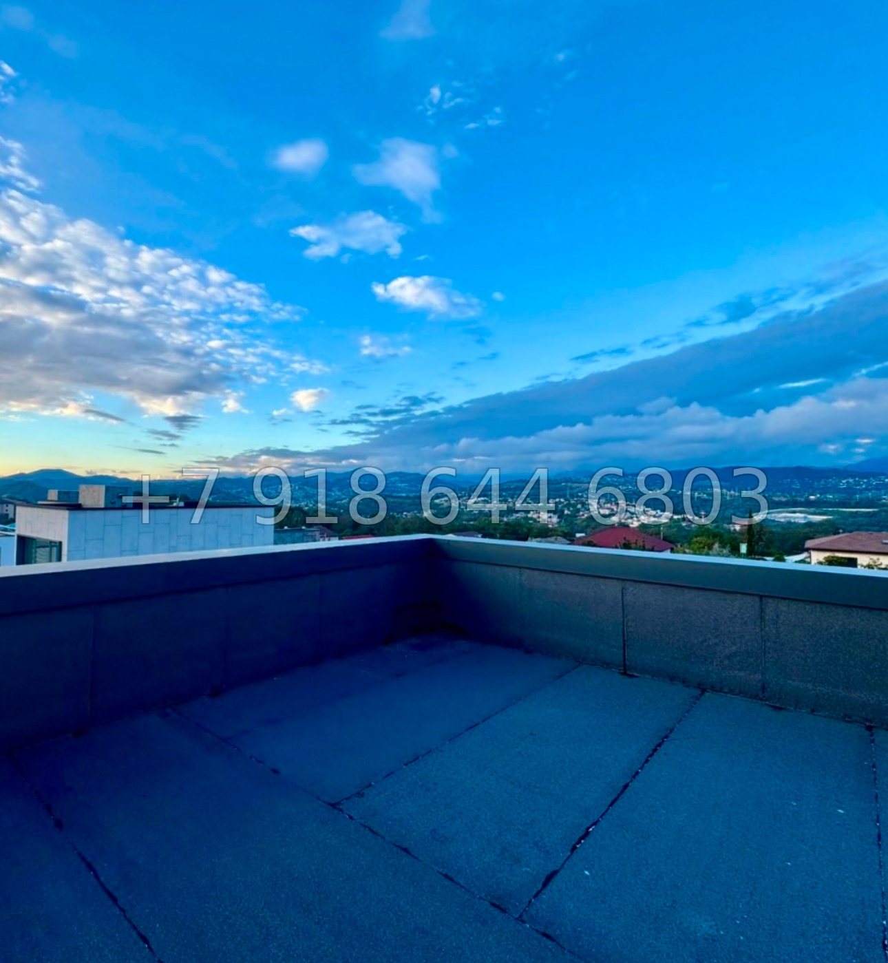 № 42 в. Современный дом рядом с Сириусом в Адлере  - миниатюра 5