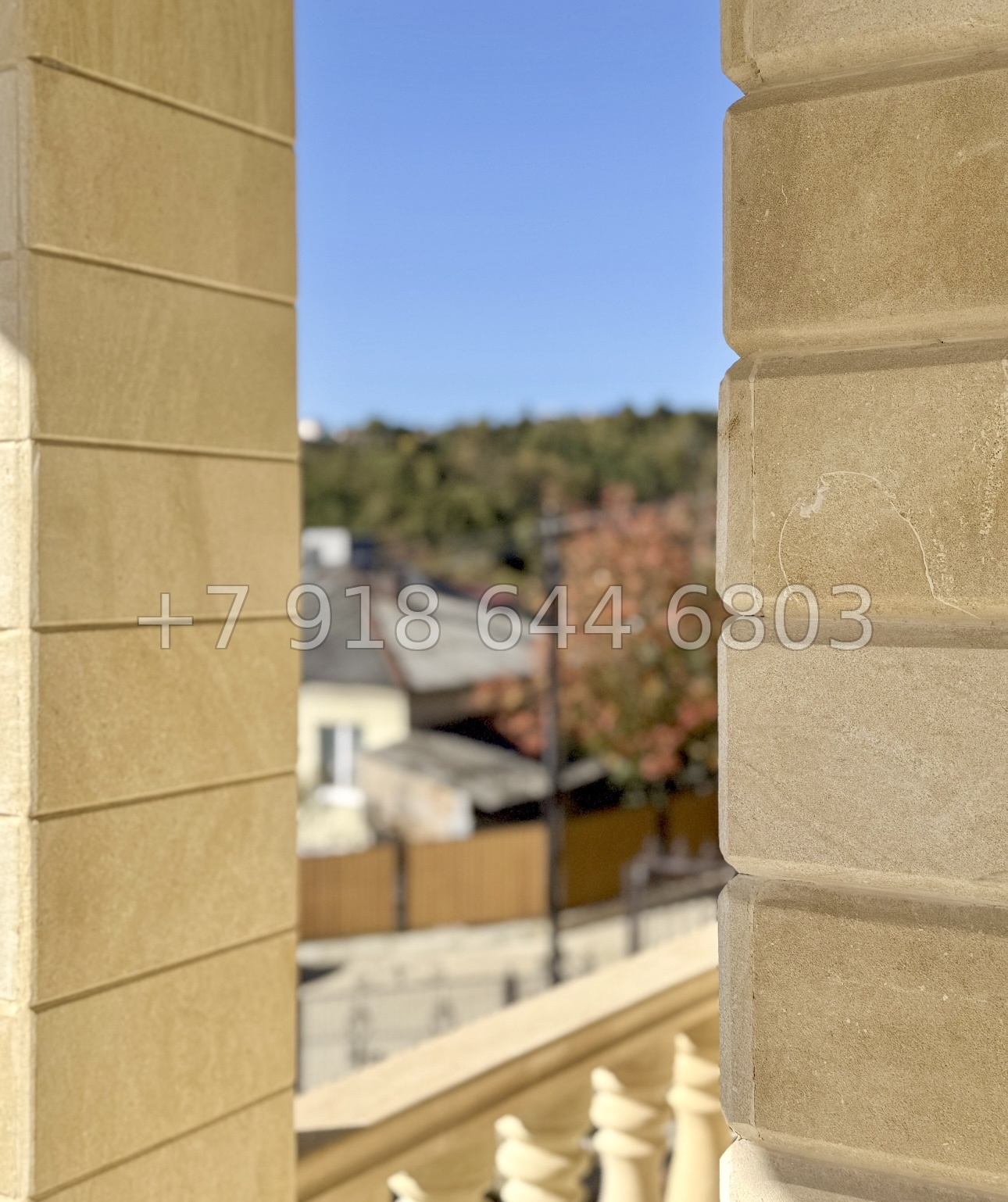 № 68 Б. Дома с бассейном из дагестанского камня в Адлере  - миниатюра 12