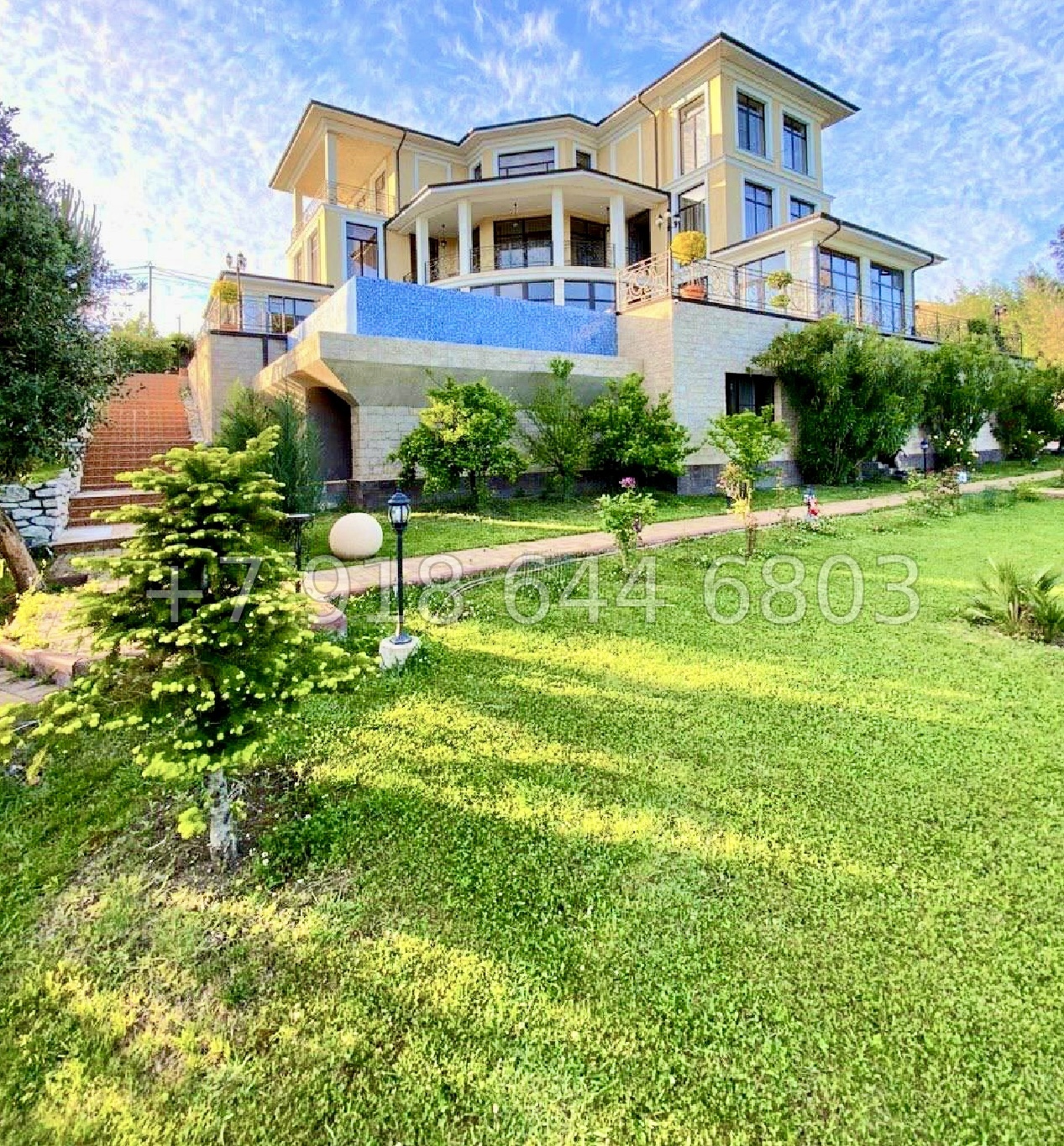 № 14 Д. Дом в Адлере с Бассейном  - миниатюра 1