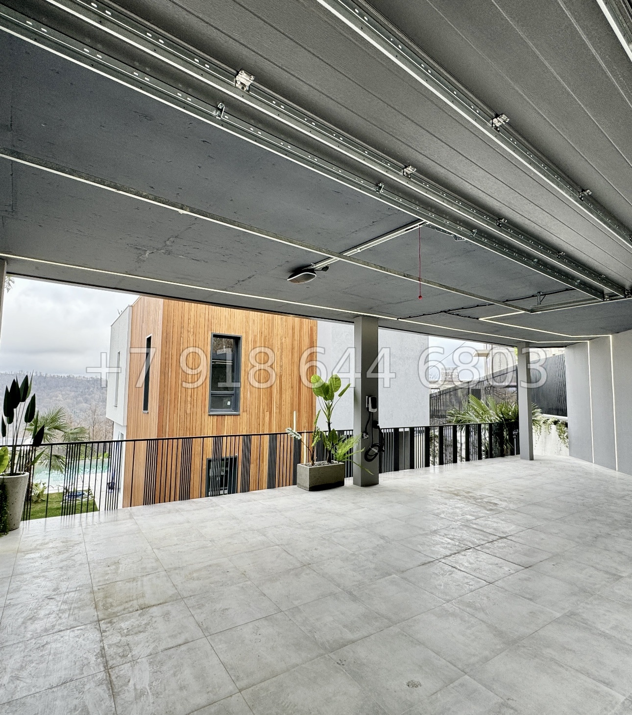 № 13 В. Современный дом с бассейном в Адлере с ремонтом и техникой  - миниатюра 18