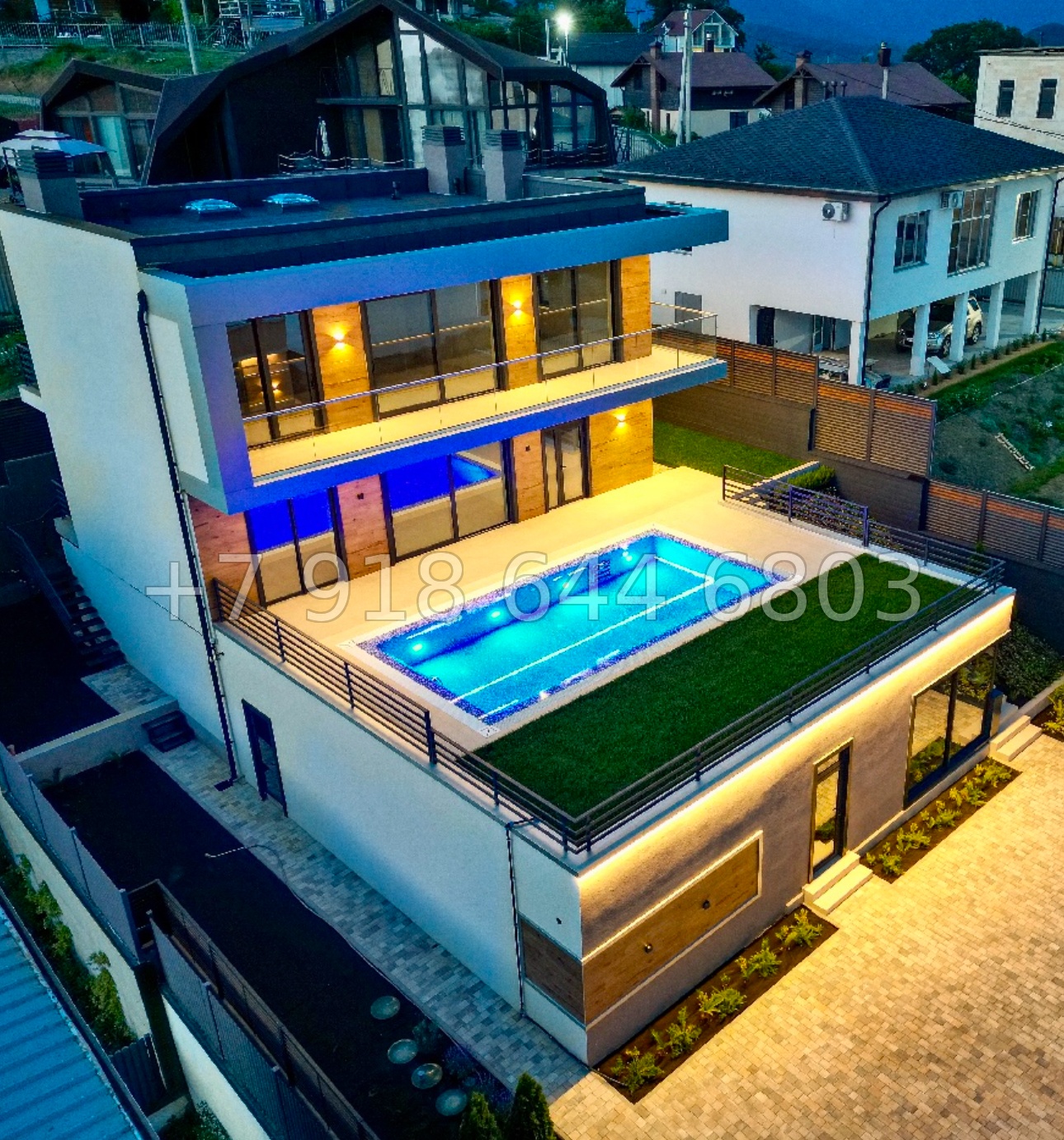 № 144 Б. Два дома в Адлере  - миниатюра 3