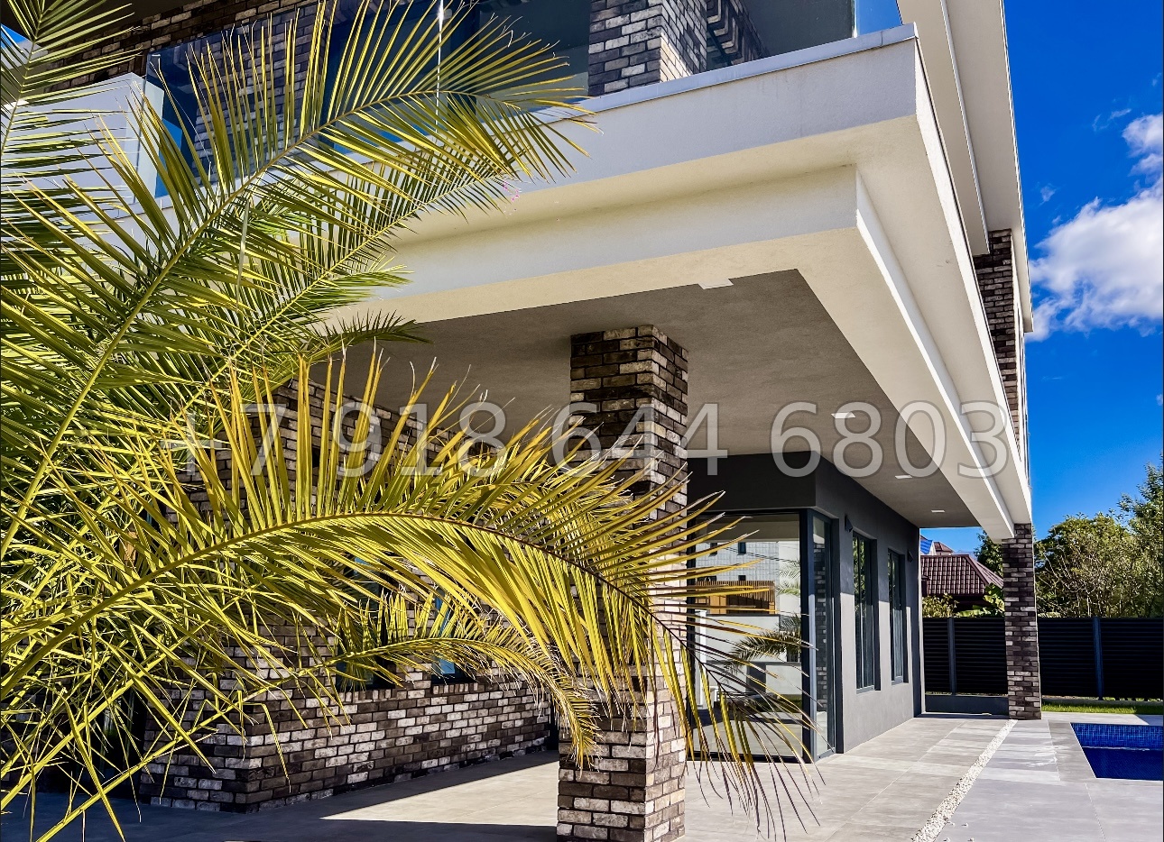 № 44 Б. Дом с гаражом и бассейном в Адлере  - миниатюра 7