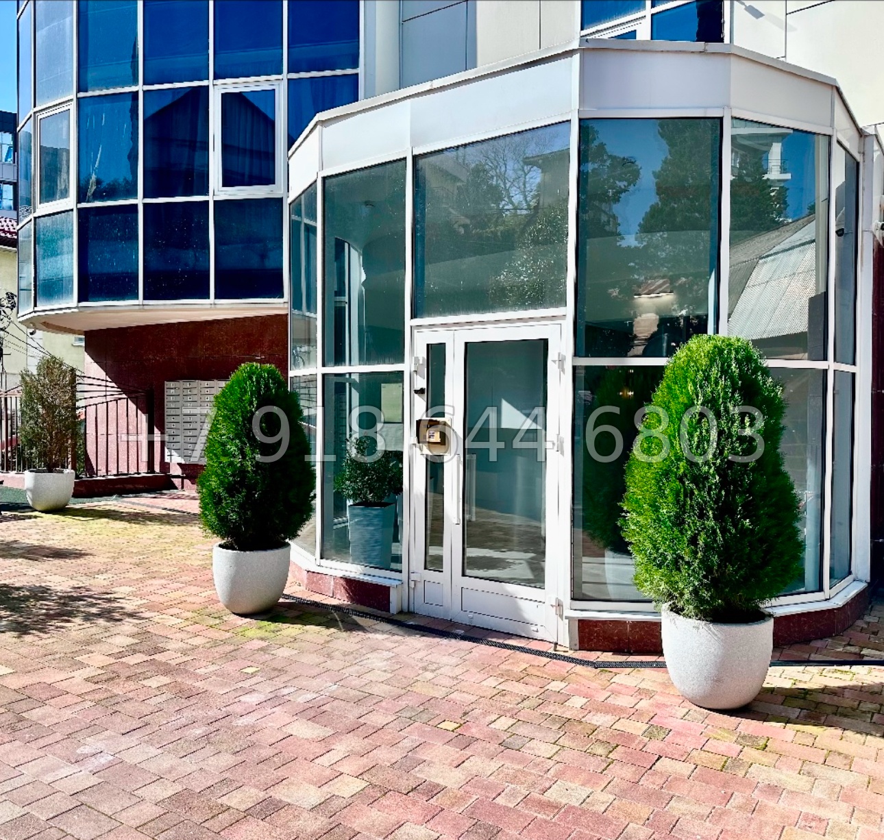 № 489 р. Двухкомнатная в центре города Сочи квартира  - миниатюра 11