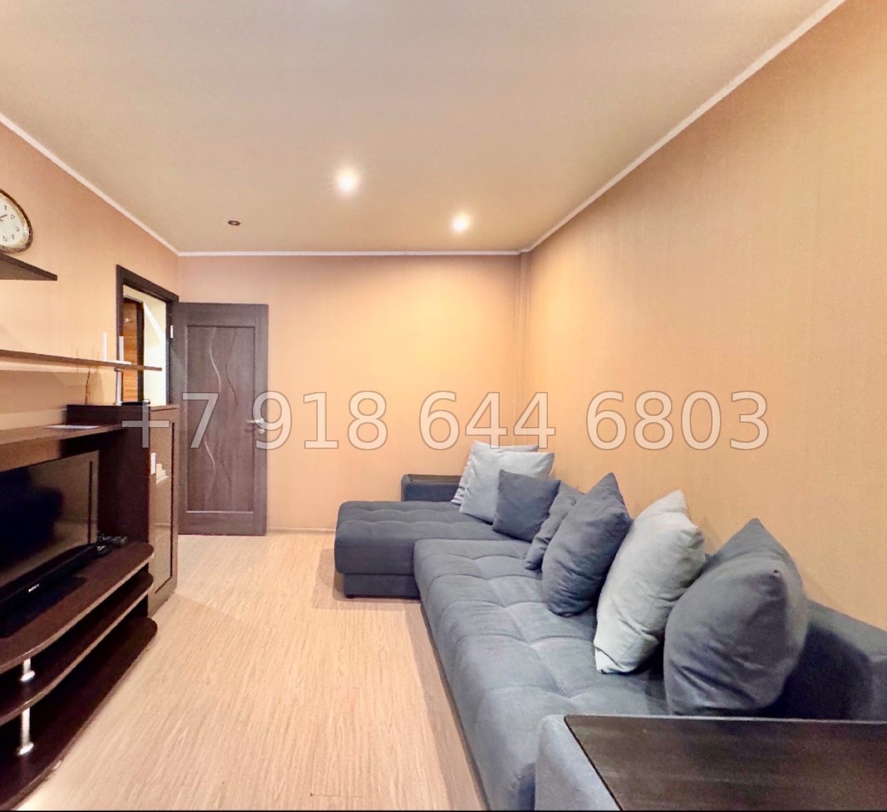 № 451 р. Двухкомнатная в центре города Сочи  - миниатюра 12